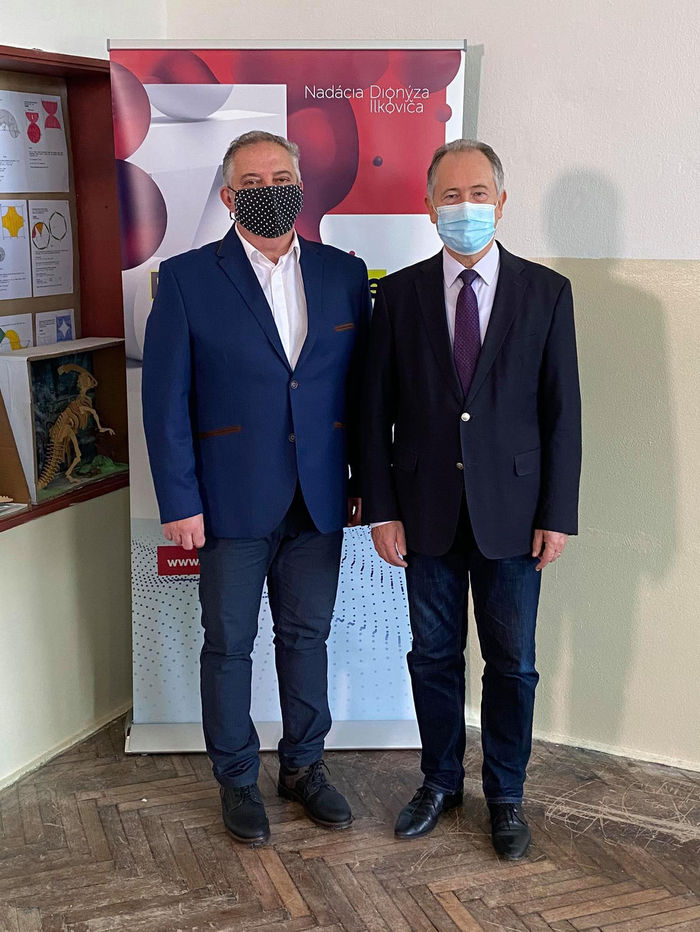 Špeciálne ocenenie Jozefovi Zvolenskému...