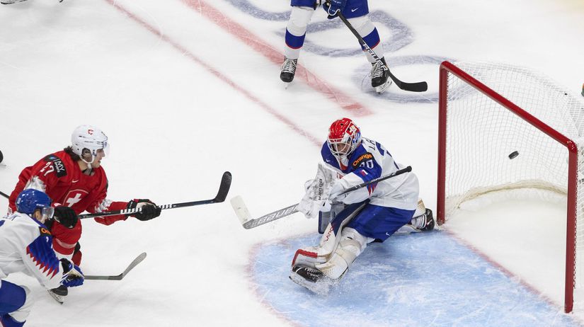 Šimon Latkóczy vyráža strelu Gaetana Jobina.
