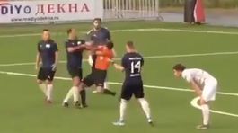 Rozhodcu poslal do nemocnice. Bývalý kapitán Ruska spoznal trest