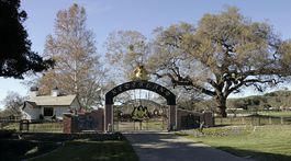 Ranč Michaela Jacksona má konečne nového majiteľa: Kúpil ho za zlomok ceny!