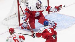 Česi vygumovali bezzubých Rusov, žiaril brankár Pařík