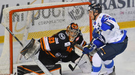 V Nitre padlo desať gólov, Poprad zostal lídrom