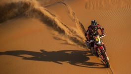 Rizikovejší Dakar? Šesť a dosť, jazdci pôjdu aj na zodratých gumách