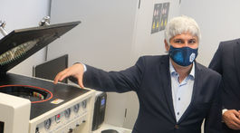 Čekanove testy fungujú, britský variant odhalili v starších vzorkách