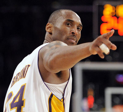 Kobe Bryant umrel pri havárii helikoptéry.