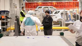 Nitriansky Jaguar Land Rover od rána testuje zamestnancov