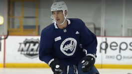 Pánik nabíjal, Ovečkin gratuloval. Chára dal prvý gól za Washington