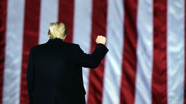 Trump prišiel o svoj účet na Twitteri. Natrvalo