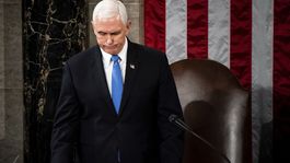 Slúžil Trumpovi, chceli ho obesiť. Pence sa musí rozhodnúť