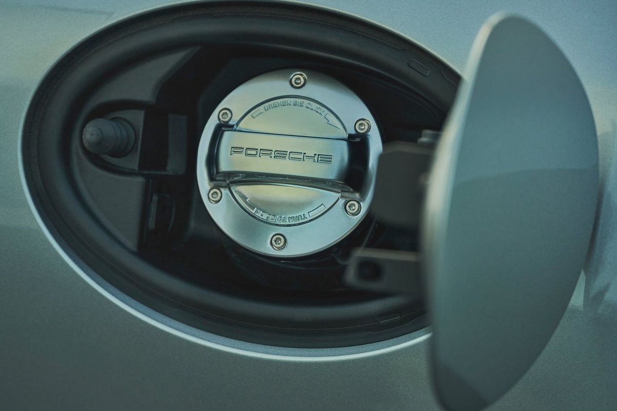 Porsche má s umelým benzínom veľké plány....