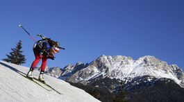 Dráma v Oberhofe. Hviezda po streľbe zaľahla do snehu ako bez života