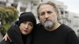 Maliar Ormandík je pekný vtáčik. Čo vystavuje s manželkou?