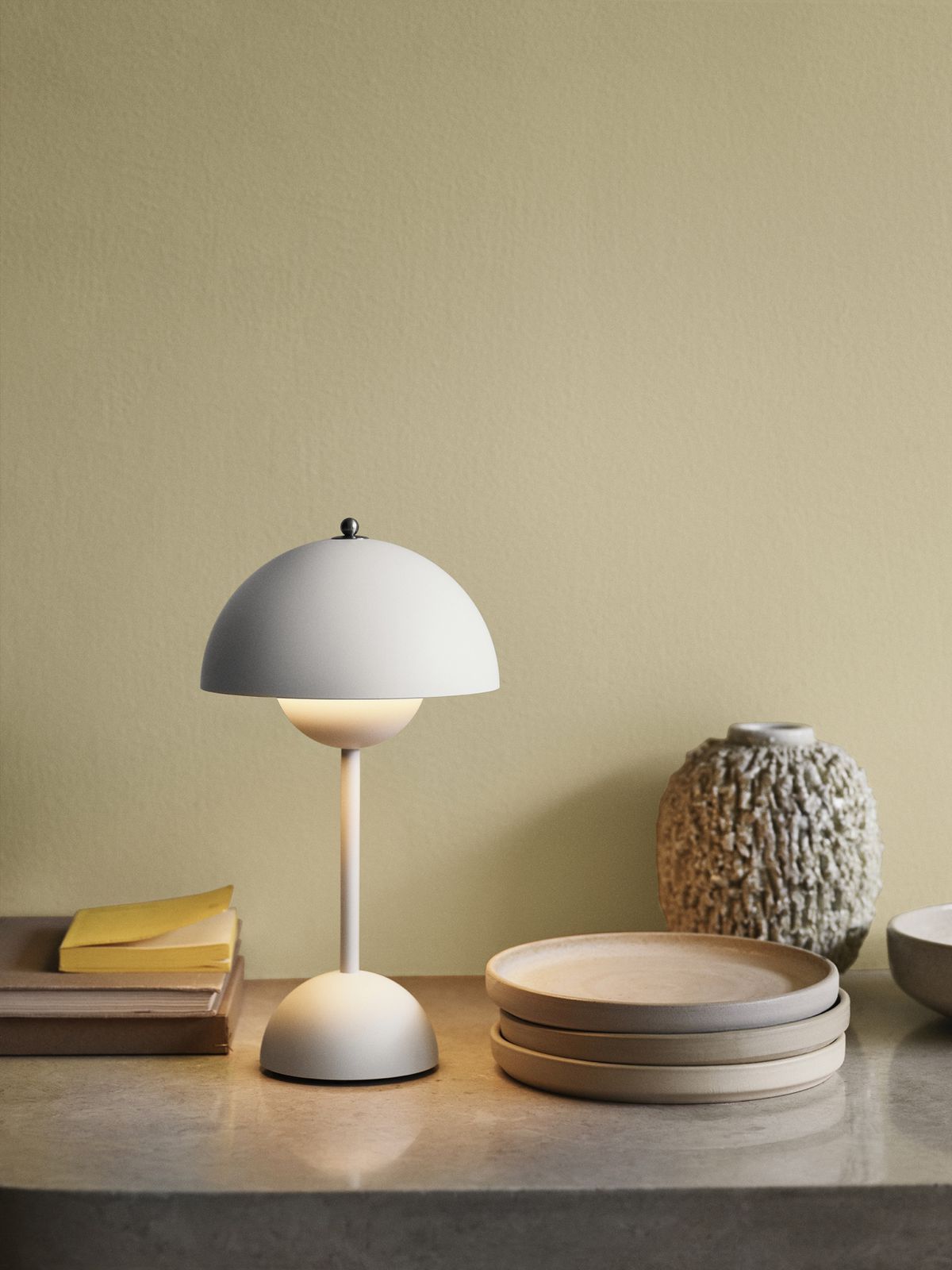 Stolová lampa Flowerpot VP9 od značky...