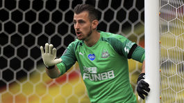 Vyhoďte trénera, vráťte nám Dúbravku! Fanúšikovia Newcastlu zúria