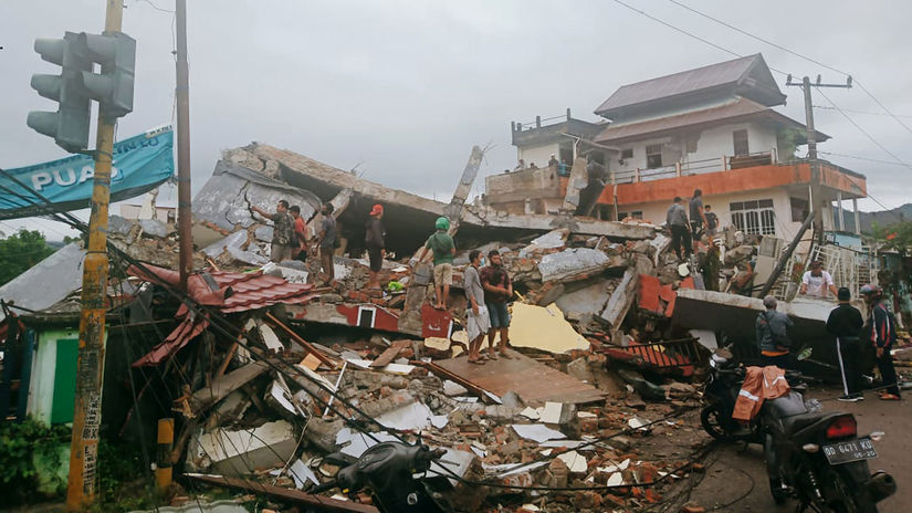 zemetrasenie sulawesi indonézia ruiny