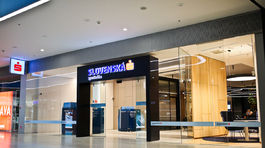 Poplatok za karty aj práca s hotovosťou. Slovenská sporiteľňa mení cenník