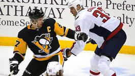 Prvý bod Pánika, Chára zvádzal súboje s Crosbym. Kouč Capitals sa hneval