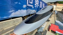 Číňania predstavili úžasný vlak. Už o 6 rokov má jazdiť 800 km/h!