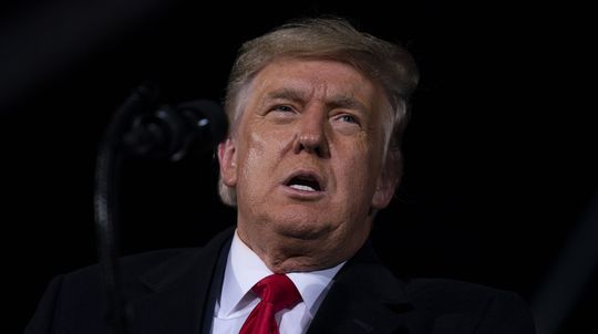 Výbor vyšetrujúci útok na Kapitol si predvolal exprezidenta Trumpa