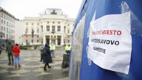 Podľa predbežných výsledkov skríningu je v Bratislavskom kraji 0,79 percenta pozitívnych