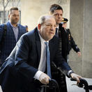 USA súd Weinstein spoločnosť bankrot obete vyplatenie