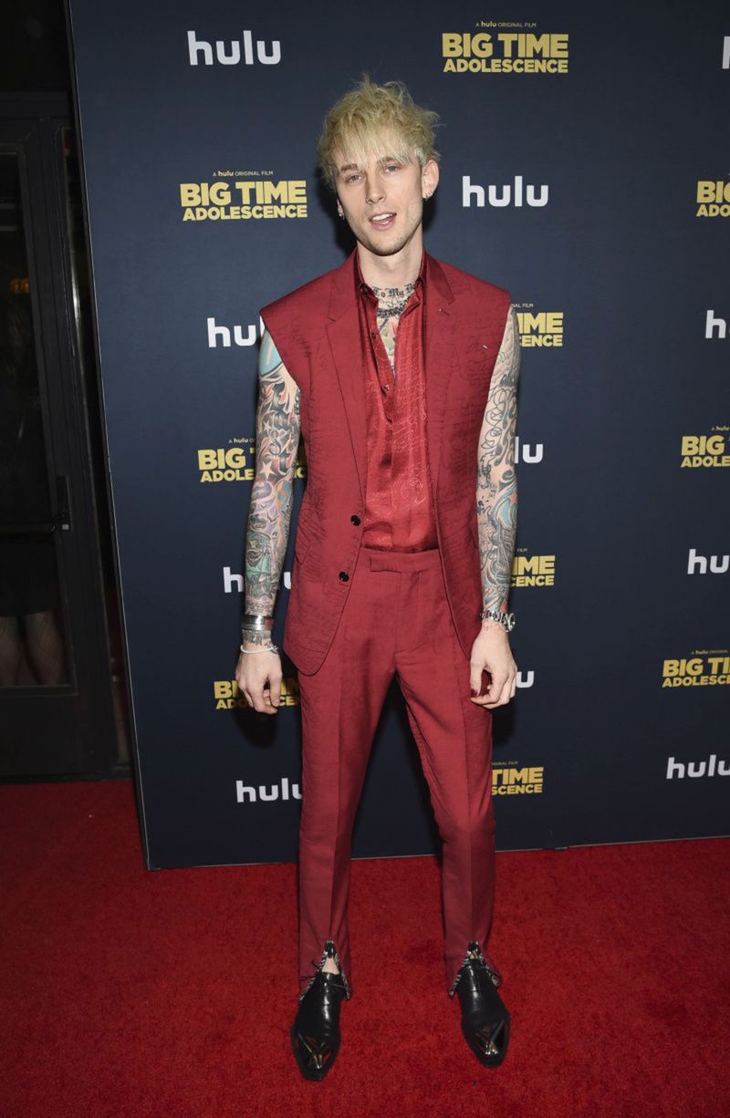 Raper Colson Baker známy ako Machine Gun Kelly.