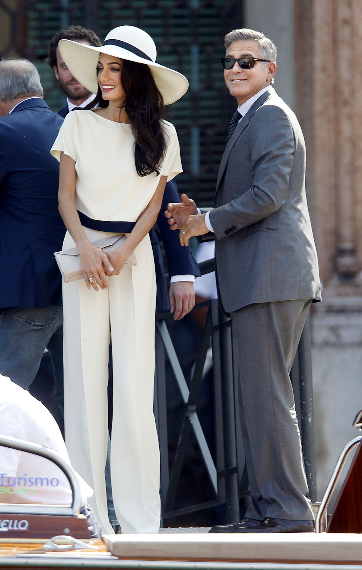 Herec George Clooney a jeho manželka Amal na...