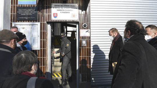 Komisia skúma okolnosti pobytu Lučanského vo väznici v Prešove