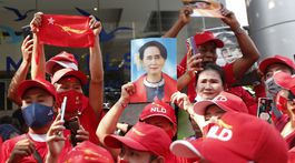  Su Ťij zadržali. Mjanmarská armáda sa už o moc nechce deliť