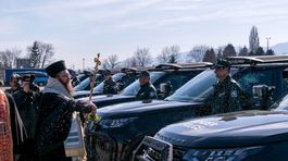 Keď kradnú policajti: Bulhari namiesto nových off-roadov kúpili SUV z bazára