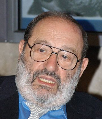 Po Umbertovi Ecovi zostalo viac ako 35 000...