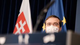 Odborníci ponúkajú Krajčímu pomoc so systémom na očkovanie