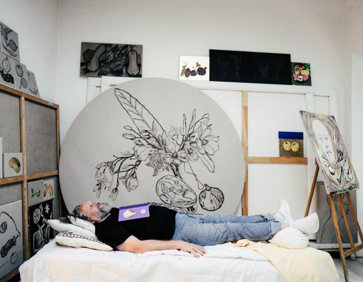 Výtvarník a tiež flanér Laco Teren vo svojom...