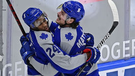 Tatar čaká na gól už desať zápasov. Rangers povolali brankára Húsku