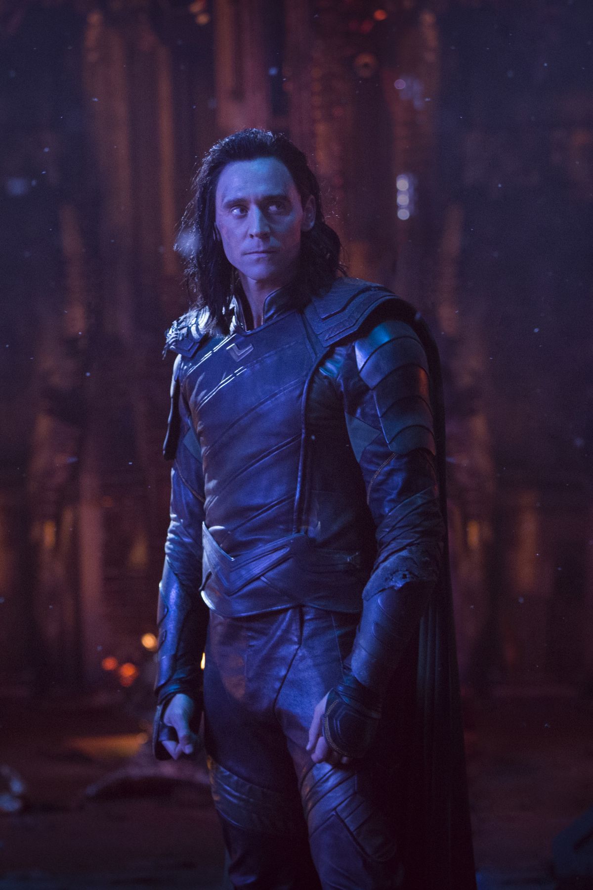 Herec Tom Hiddleston ako Loki na zábere z filmu...