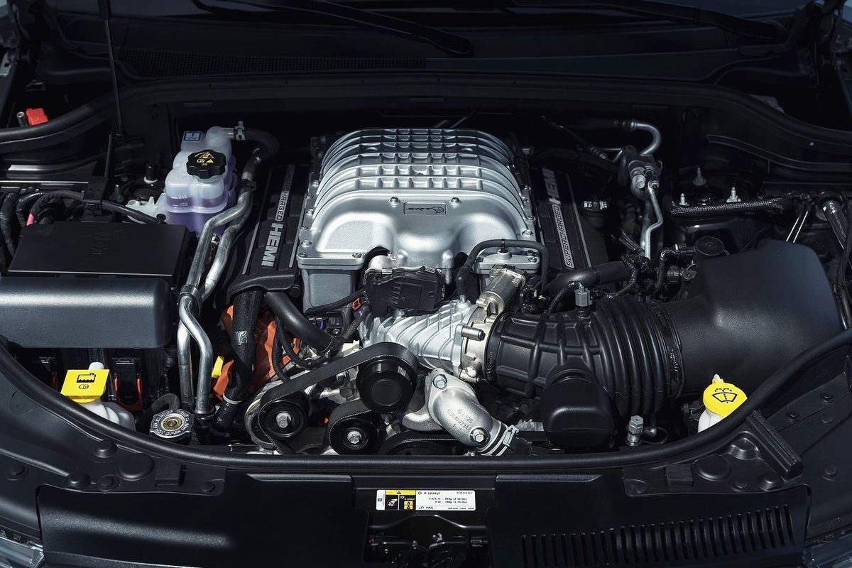 Srdcom Duranga Hellcat je mohutný motor 6,2 V8...