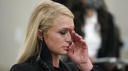 Slzy a spomienky na hrôzy, ktoré zažila! Paris Hilton prosila na súde za spravodlivosť 