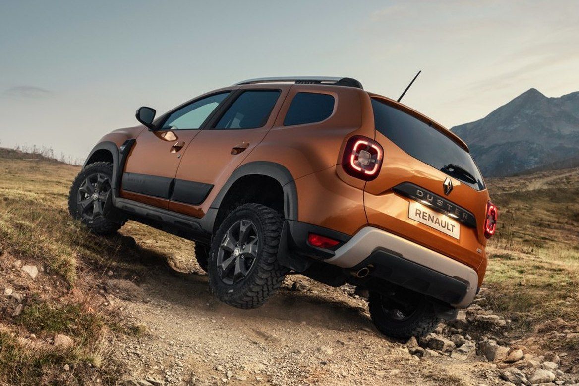 Vzadu si príslušnosť k Renaultu všimnete len...