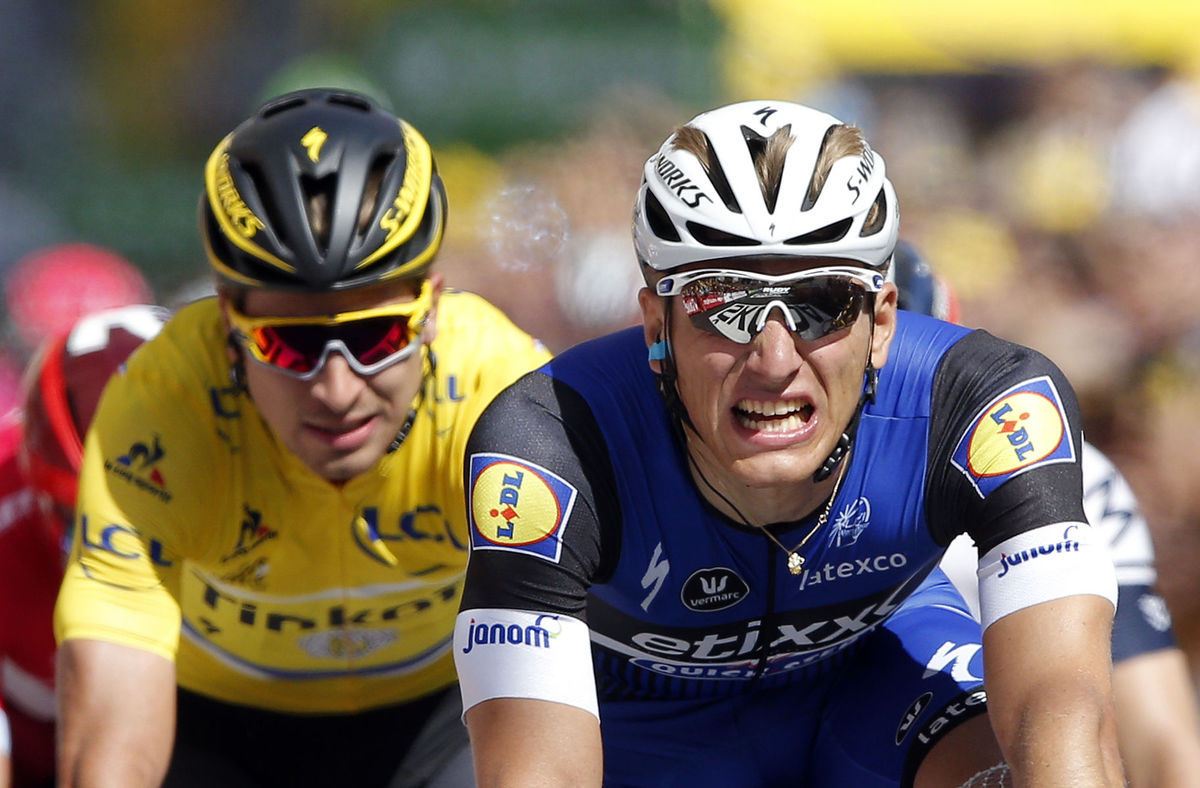 Marcel Kittel pred Petrom Saganom počas Tour de...
