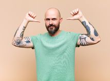 Atrament z tetovaní zaplavuje lymfatické...