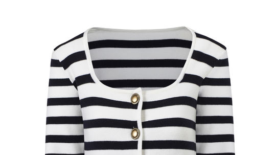 Vzorovaný prúžkovaný s výrazným zapínaním...