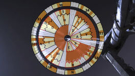 Tajná správa z padáku „preložená“ do grafickej...