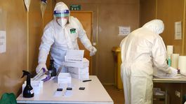 Pribudlo najviac infikovaných od polovice januára. Počet hospitalizovaných klesol