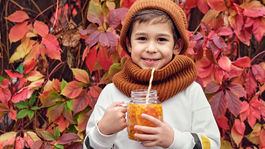 rakytník, džús, jeseň, chlapec, dieťa