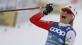 Johaugová sa otriasla z pádu a obhájila, Boľšunov s podmienkou uštval Nórov