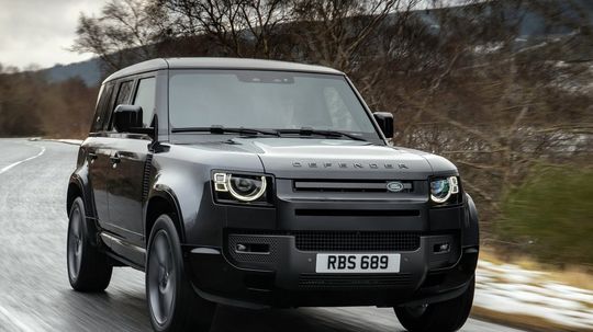 Land Rover Defender V8 - 2021