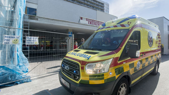 V Košiciach pacient napadol posádku Rýchlej lekárskej pomoci