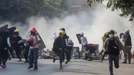 Pred rozkazmi vojenskej junty utiekli policajti z Mjanmarska do Indie