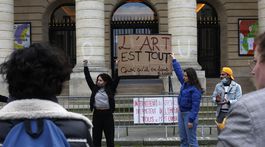 Nespokojní francúzski zamestnanci v kultúrnom...