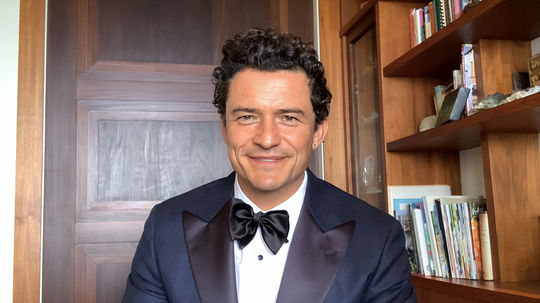 Herec Orlando Bloom s motýlikom trošku nakrivo...